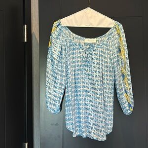 Walker & Wade Women’s blouse size Small.  New without  tags.